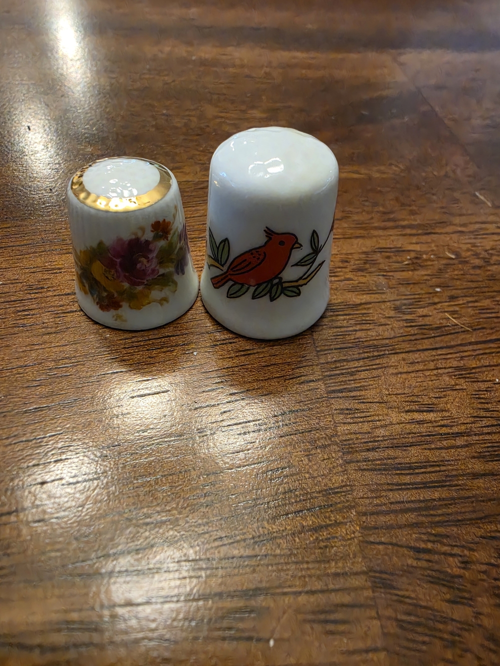 Source Unknown Porcelain Thimbles - White with Red and Gold Accents